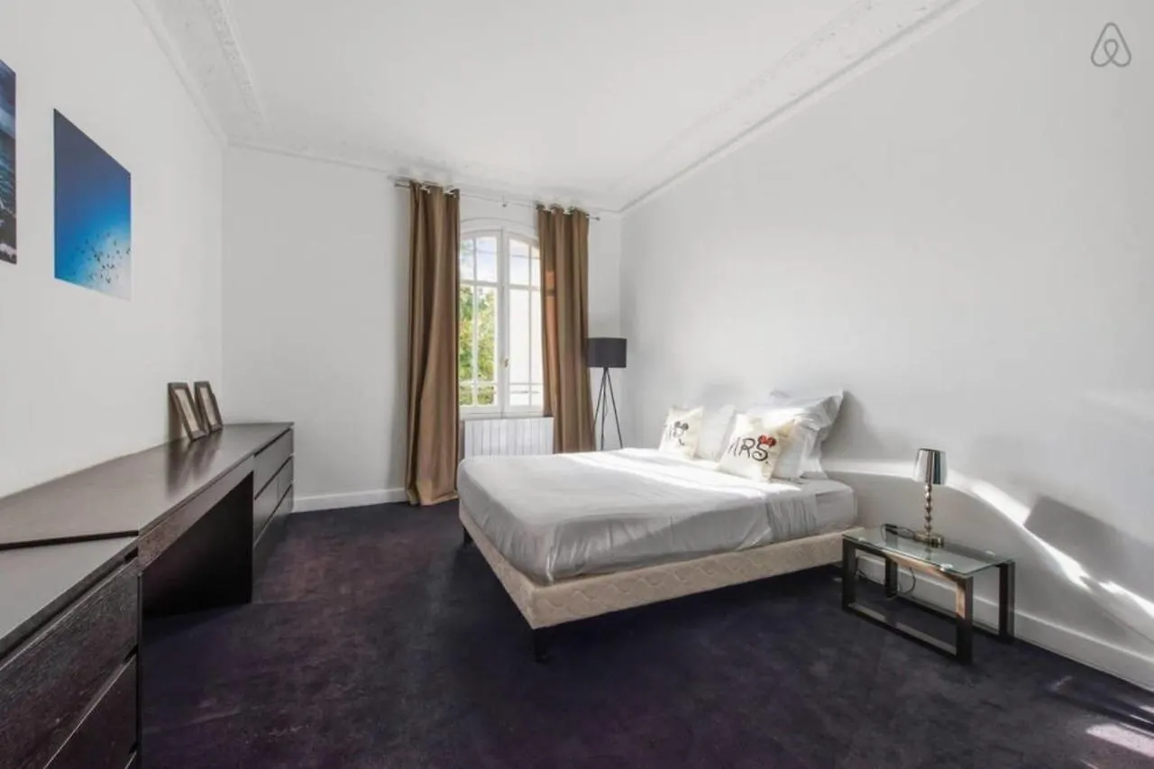 Nice 2Bed Flat With View On Champ De Mars! *